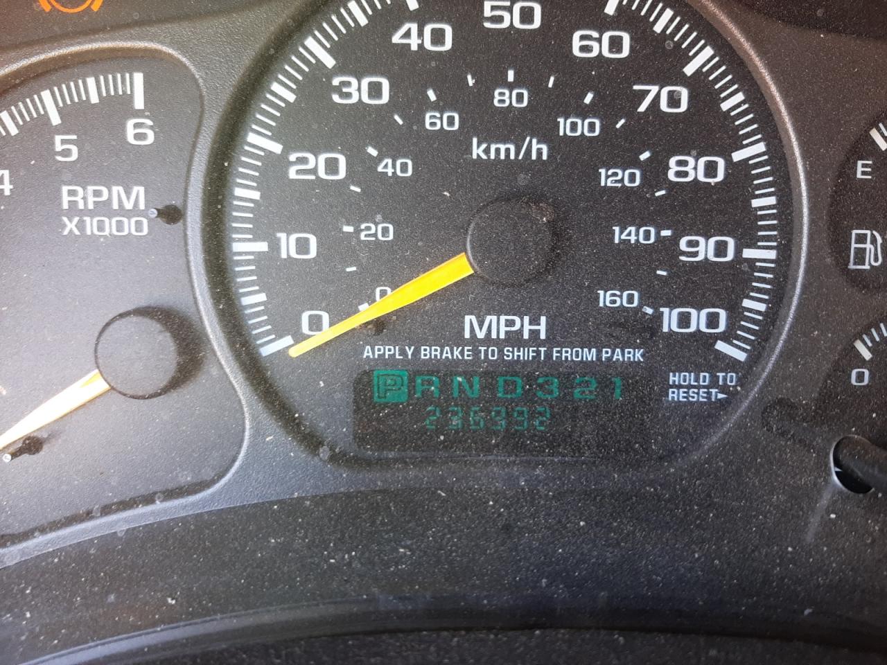 Photo 8 from auction – 2001 CHEVROLET SILVERADO with VIN 2GCEC19T011211561