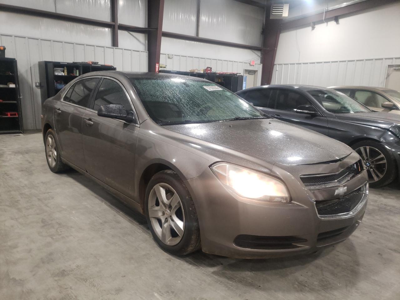 CHEVROLET MALIBU LS 2010 with VIN 1G1ZB5EB1A4147116 - Photo from auction