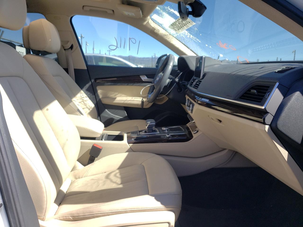 Photo 5 from auction – 2019 AUDI Q5 PREMIUM with VIN WA1BNAFY7K2108467