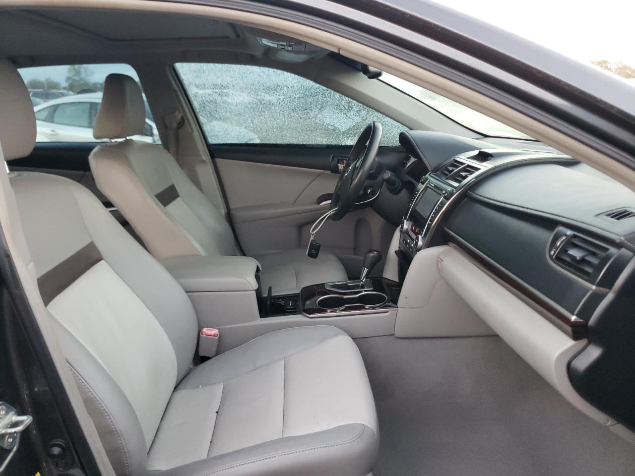 Photo 5 from auction – 2012 TOYOTA CAMRY BASE with VIN 4T1BF1FK1CU017551