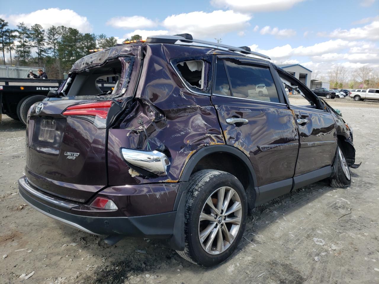 Photo 4 from auction – 2016 TOYOTA RAV4 LIMIT with VIN 2T3DFREV6GW523490