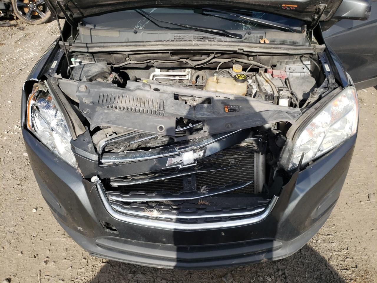 Photo 7 from auction – 2016 CHEVROLET TRAX LS with VIN 3GNCJNSB6GL214498