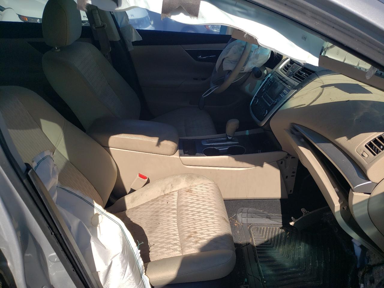 Photo 5 from auction – 2016 NISSAN ALTIMA 2.5 with VIN 1N4AL3AP3GC120737