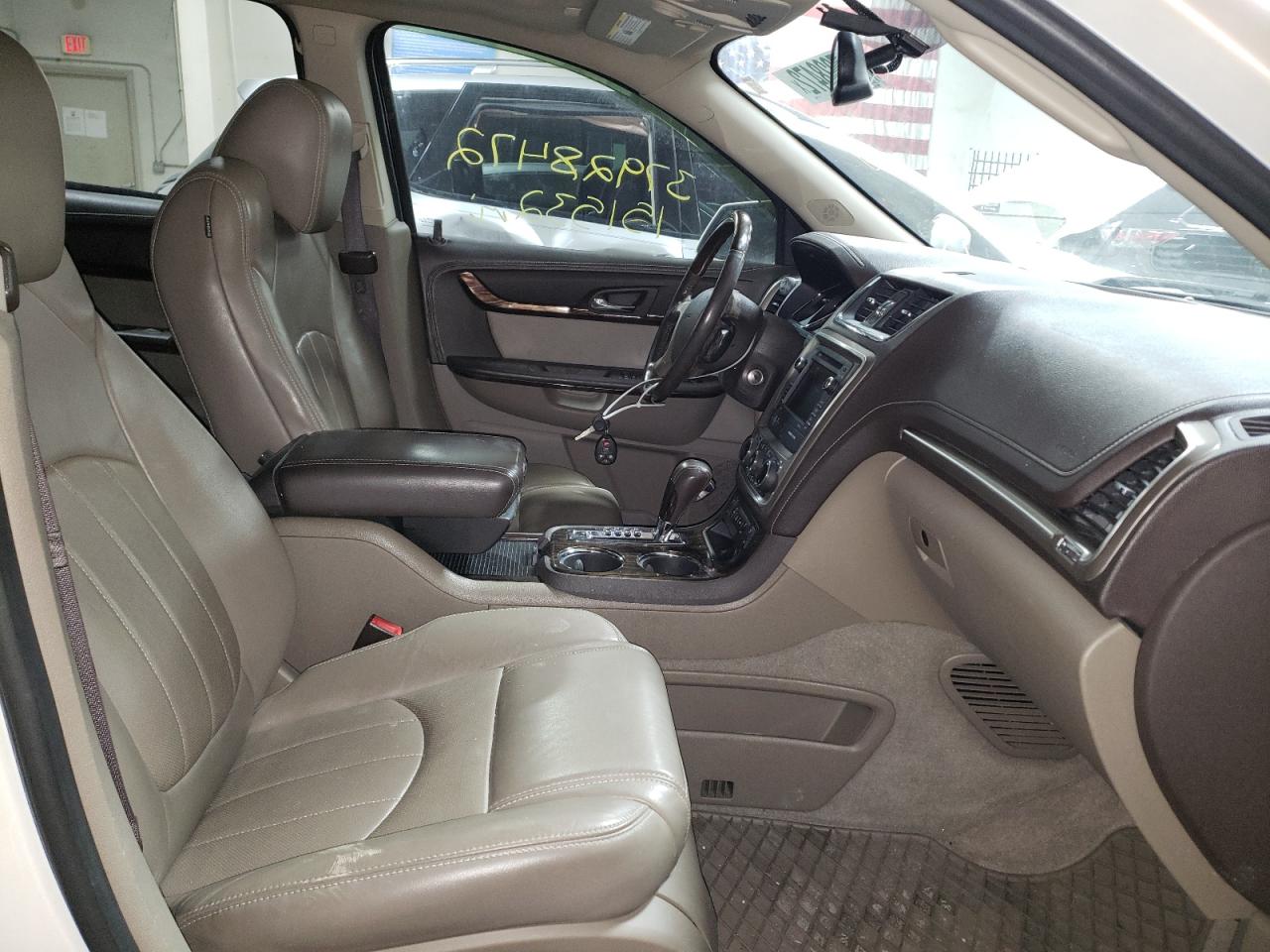 Photo 5 from auction – 2013 GMC ACADIA DEN with VIN 1GKKVTKD4DJ166019