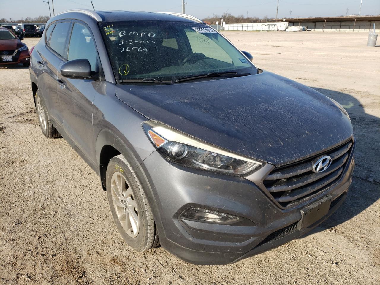 HYUNDAI TUCSON LIM 2016 with VIN KM8J33A44GU104018 - Photo from auction