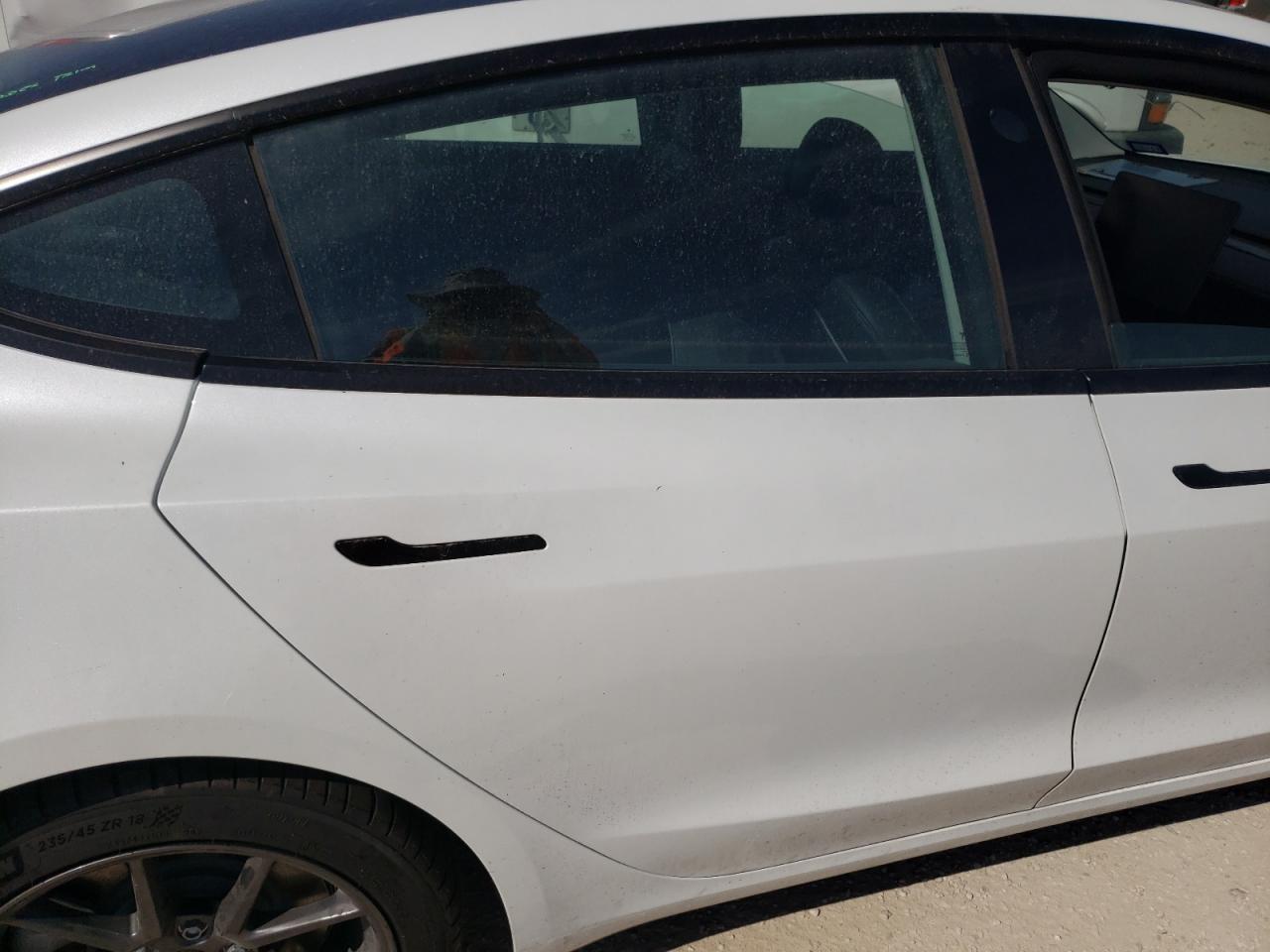 Photo 6 from auction – 2021 TESLA MODEL 3 with VIN 5YJ3E1EA3MF100395