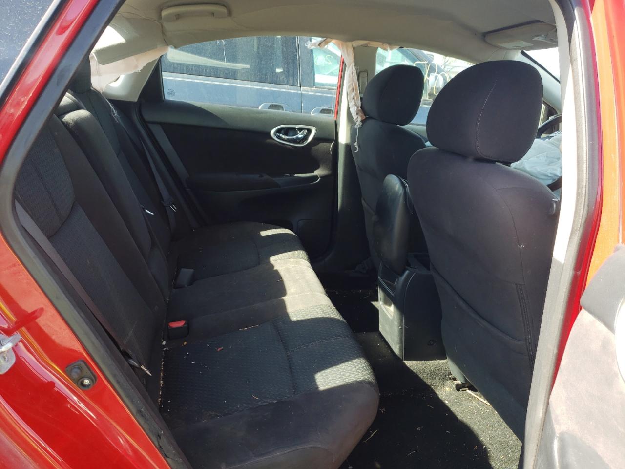 Photo 6 from auction – 2015 NISSAN SENTRA 2.0 with VIN 3N1AB7AP3FY281165