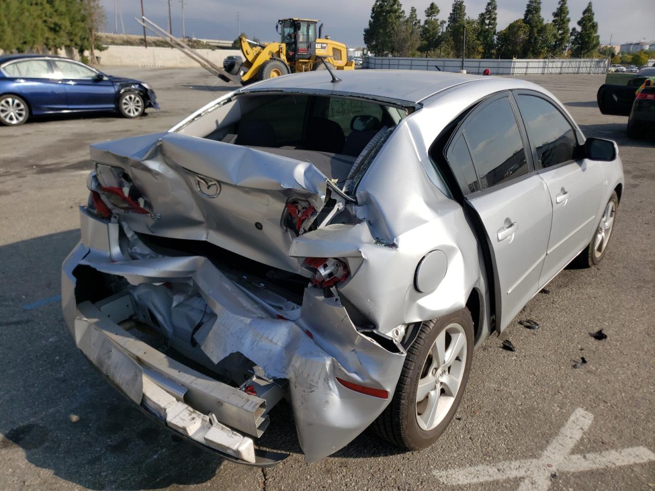 Photo 4 from auction – 2006 MAZDA 3 I with VIN JM1BK12G461495387