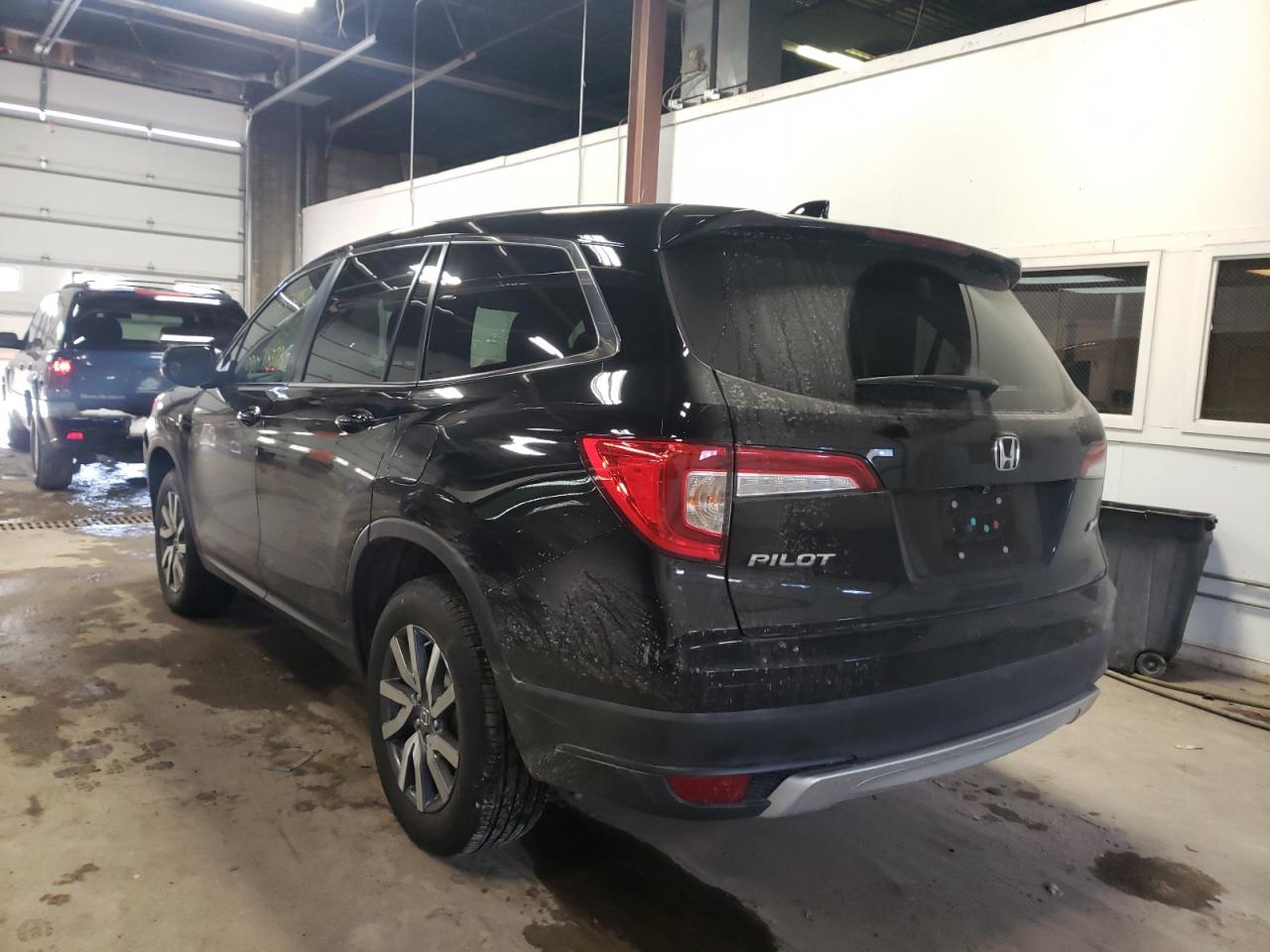 Photo 3 from auction – 2021 HONDA PILOT EXL with VIN 5FNYF6H59MB084573