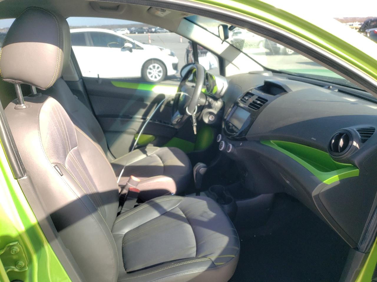 Photo 5 from auction – 2015 CHEVROLET SPARK 1LT with VIN KL8CD6S93FC807919