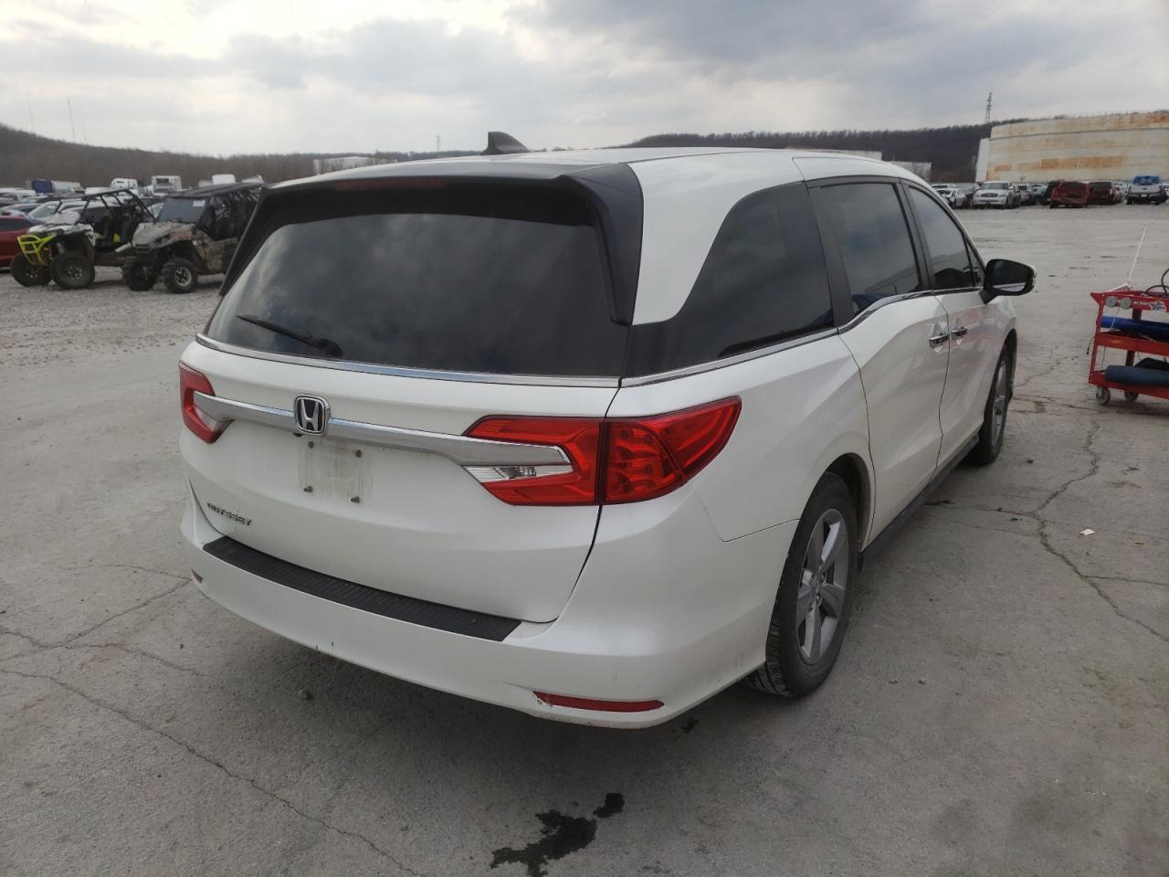 Photo 4 from auction – 2018 HONDA ODYSSEY EX with VIN 5FNRL6H76JB112064