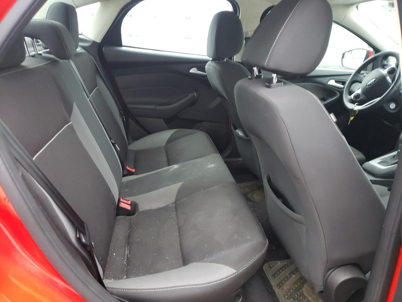 Photo 6 from auction – 2014 FORD FOCUS SE with VIN 1FADP3F22EL457590