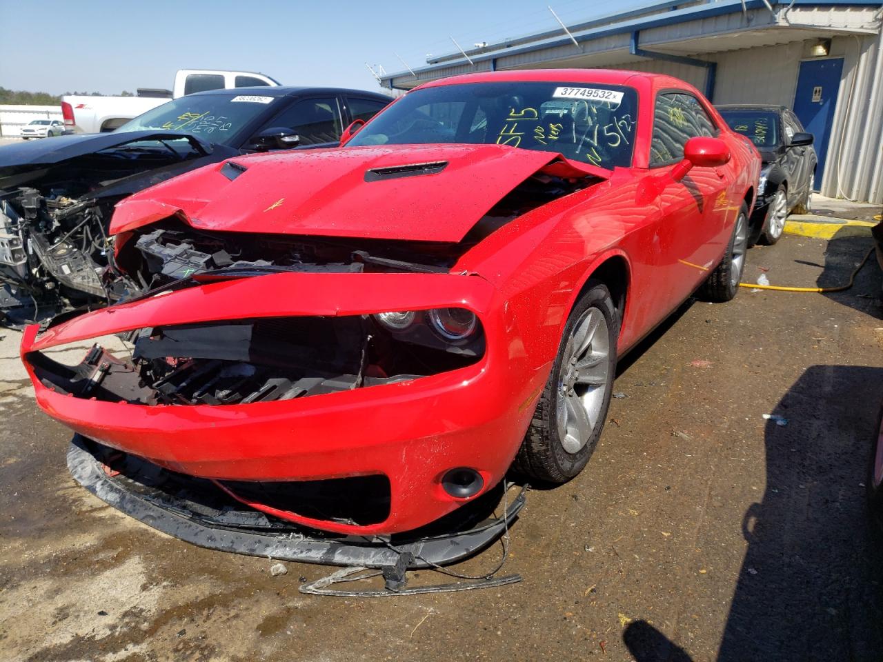 Photo 2 from auction – 2015 DODGE CHALLENGER with VIN 2C3CDZAG3FH885286