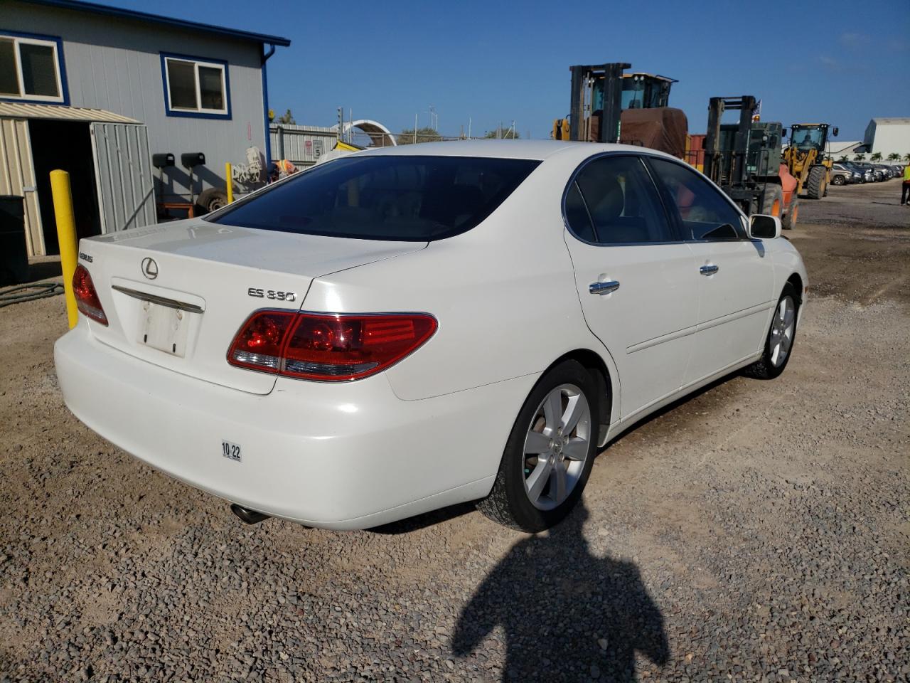 Photo 4 from auction – 2005 LEXUS ES 330 with VIN JTHBA30G255056051