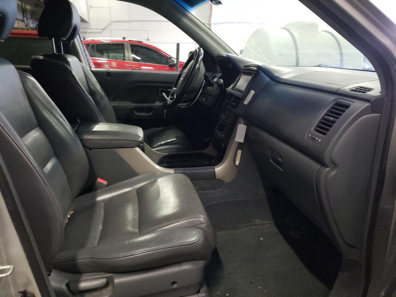 Photo 5 from auction – 2008 HONDA PILOT EXL with VIN 5FNYF18518B054900