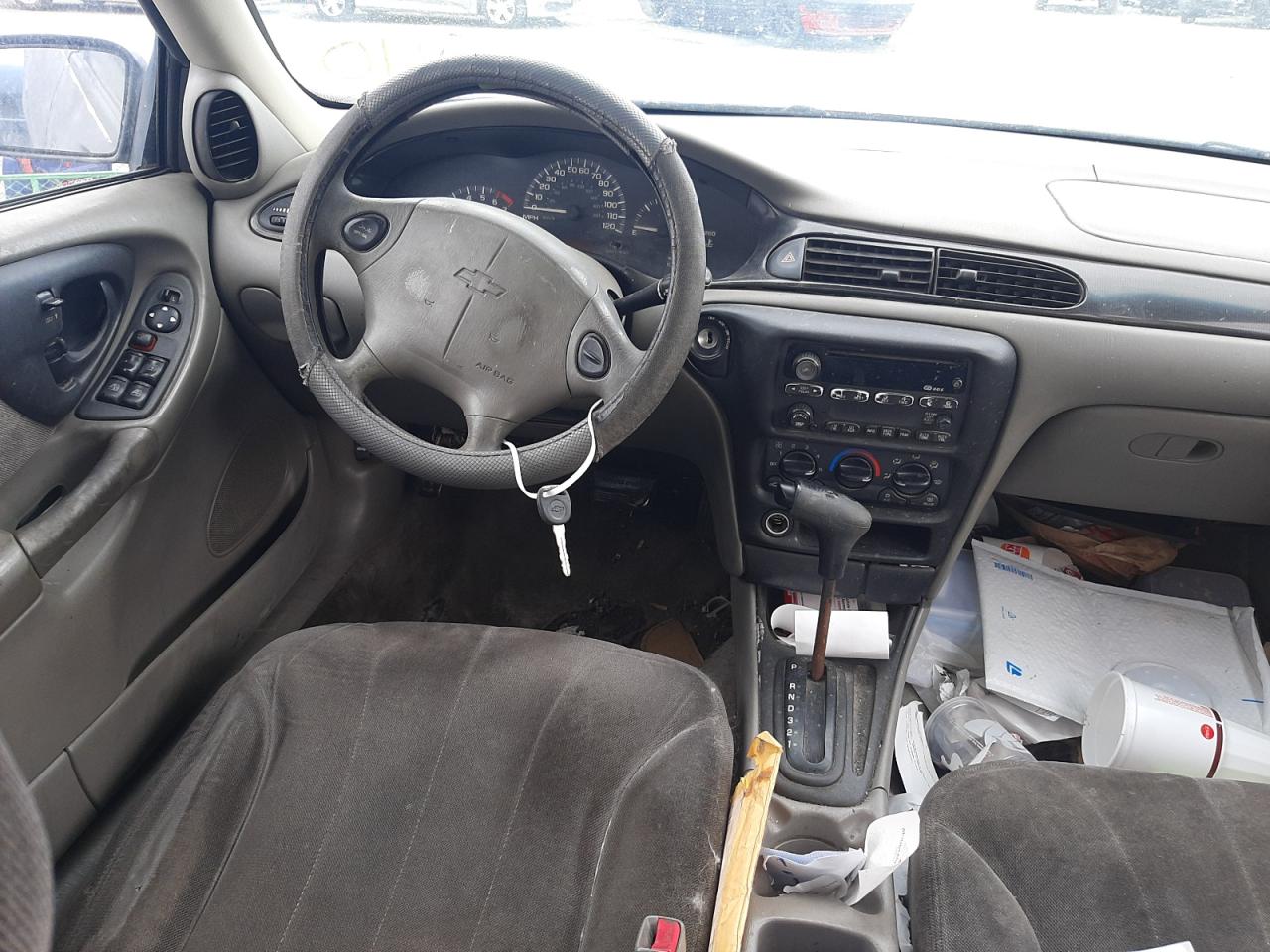 Photo 9 from auction – 2001 CHEVROLET MALIBU with VIN 1G1ND52J61M674783