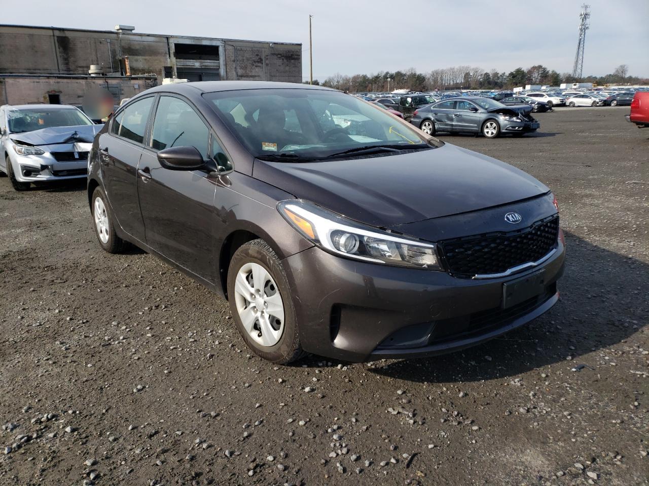 Photo 1 from auction – 2018 KIA FORTE LX with VIN 3KPFK4A70JE177597