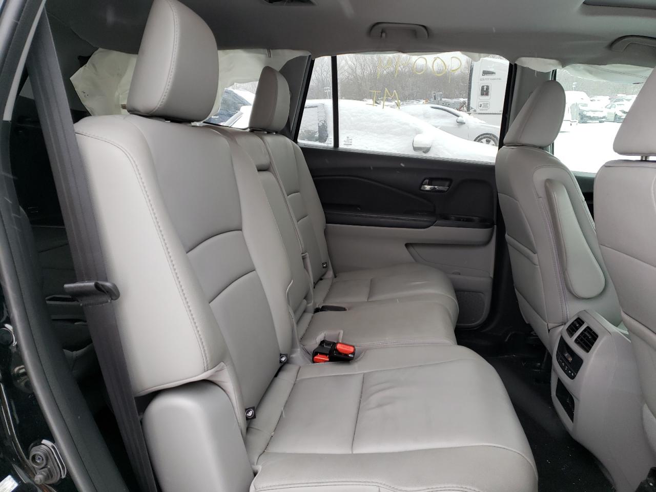 Photo 6 from auction – 2016 HONDA PILOT EXL with VIN 5FNYF6H50GB044533