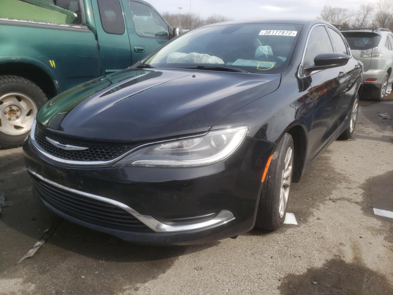 Photo 2 from auction – 2015 CHRYSLER 200 LIMITE with VIN 1C3CCCAB2FN699279