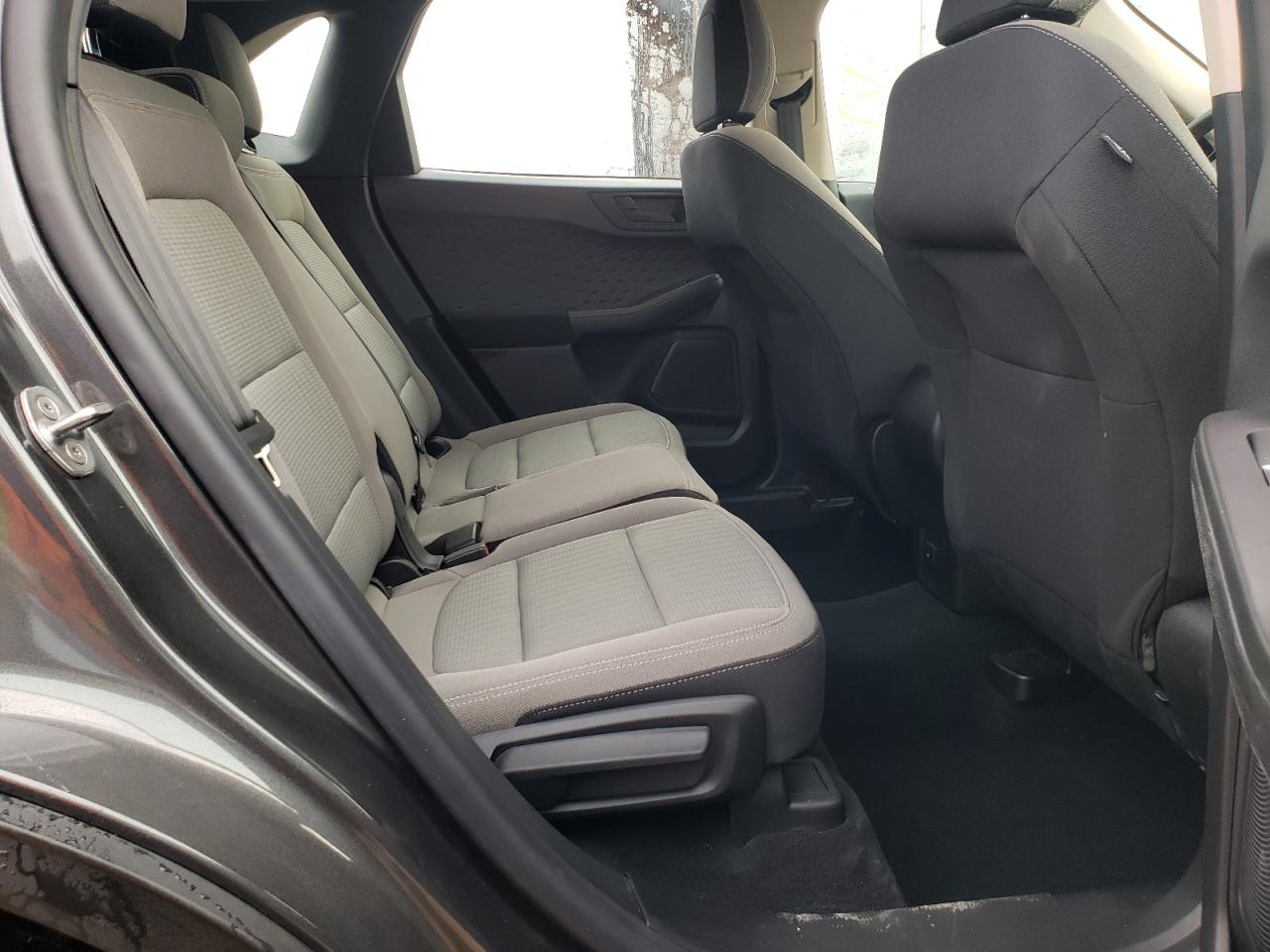 Photo 6 from auction – 2020 FORD ESCAPE S with VIN 1FMCU0F69LUA46397