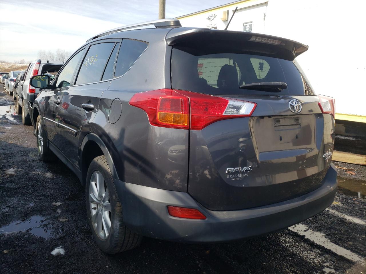 Photo 3 from auction – 2014 TOYOTA RAV4 LIMIT with VIN JTMDFREV5EJ010064
