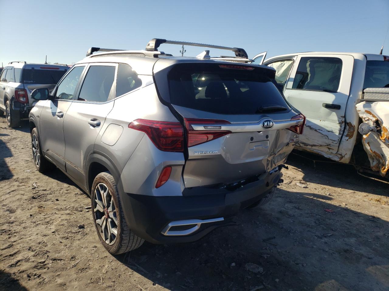 Photo 3 from auction – 2021 KIA SELTOS S with VIN KNDEUCA29M7158295
