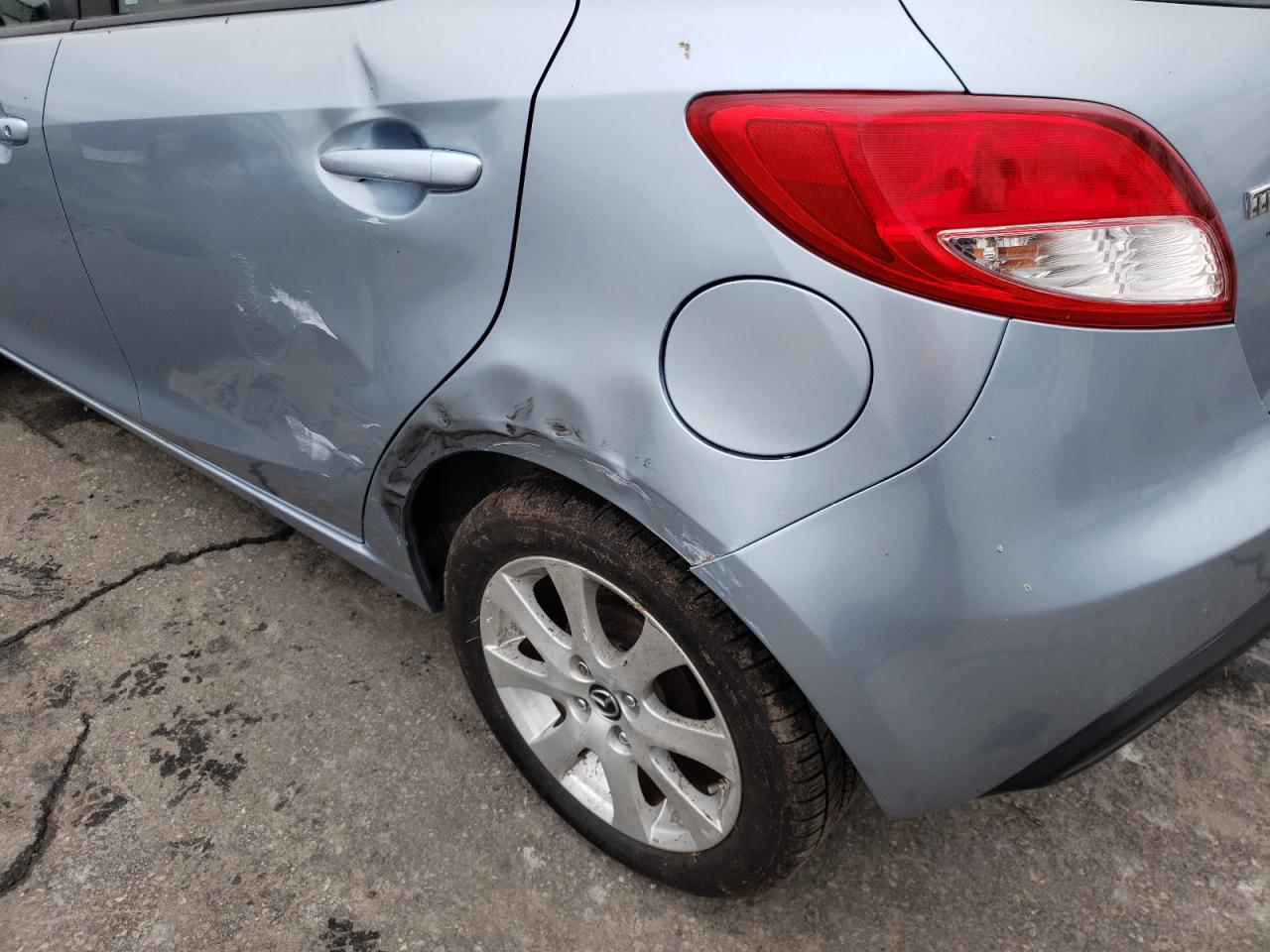 Photo 9 from auction – 2013 MAZDA MAZDA2 with VIN JM1DE1LY2D0157299