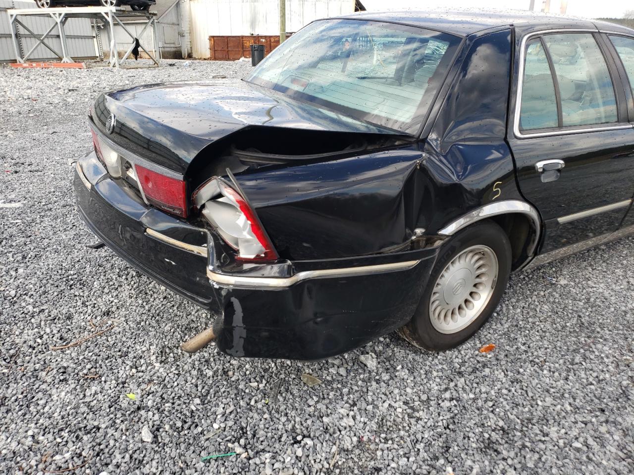 Photo 9 from auction – 2002 MERCURY GRAND MARQ with VIN 2MEFM75W22X634711