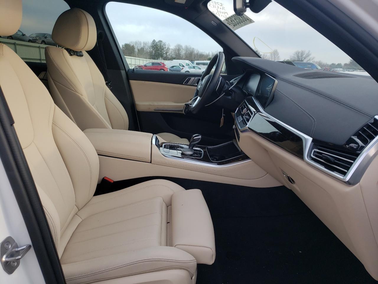 Photo 5 from auction – 2021 BMW X5 XDRIVE4 with VIN 5UXCR6C03M9F92210