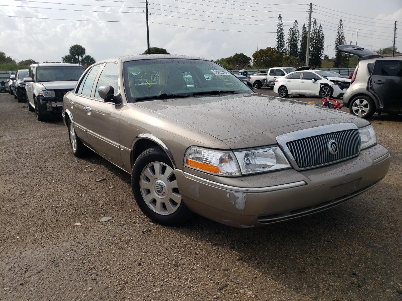 MERCURY GRAND MARQ 2005 with VIN 2MEFM75W95X660601 - Photo from auction