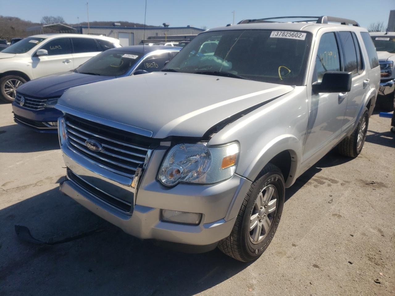 Zdjęcie 2 z aukcji – 2010 FORD EXPLORER X z VIN 1FMEU6DE1AUA45523