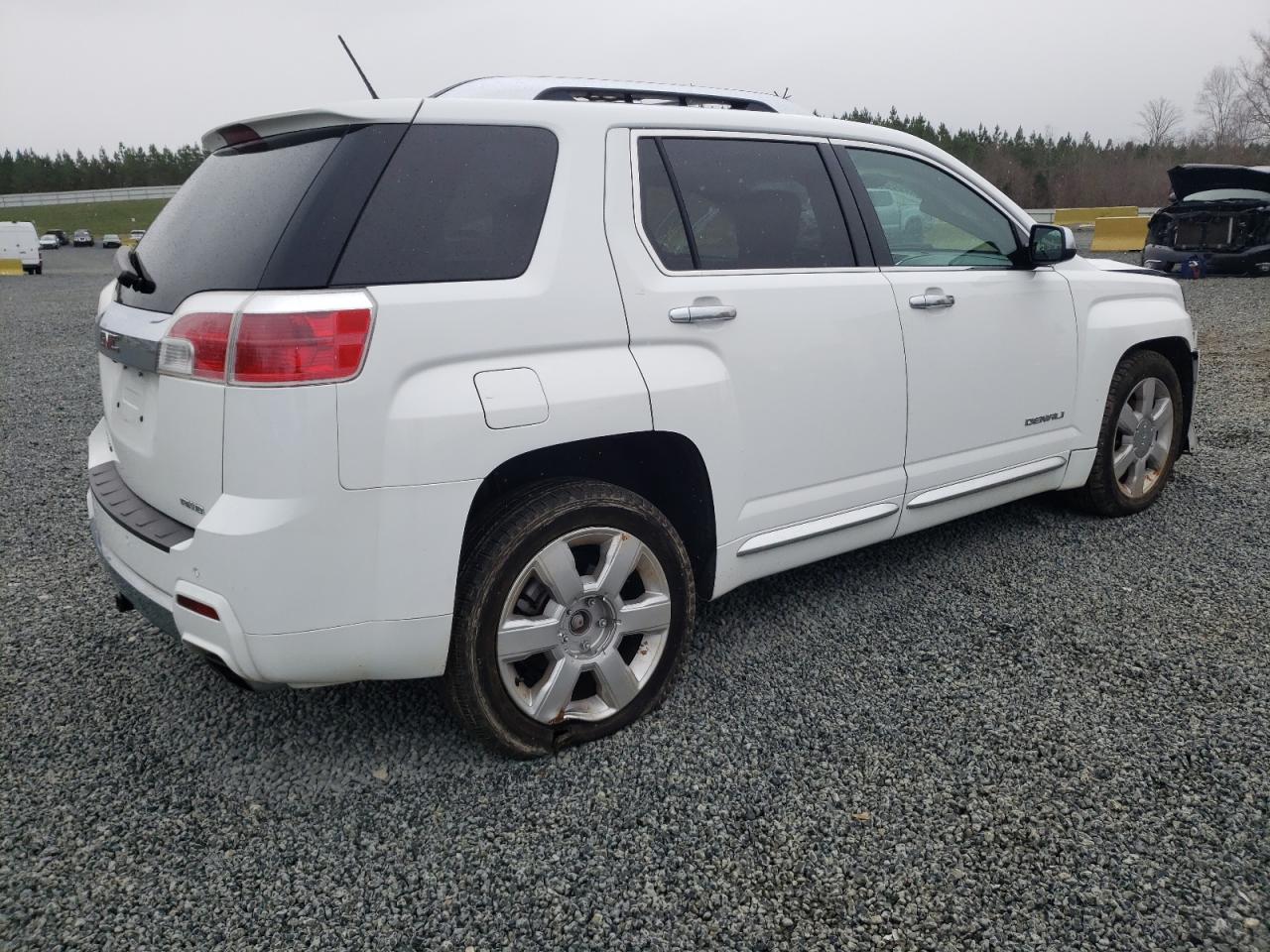 Photo 4 from auction – 2014 GMC TERRAIN DE with VIN 2GKFLZE3XE6364261