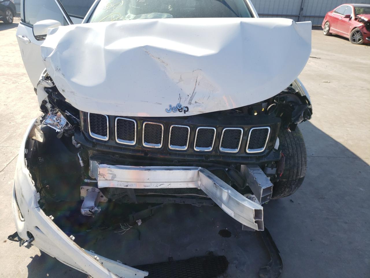 Photo 7 from auction – 2019 JEEP COMPASS LI with VIN 3C4NJCCB3KT664249