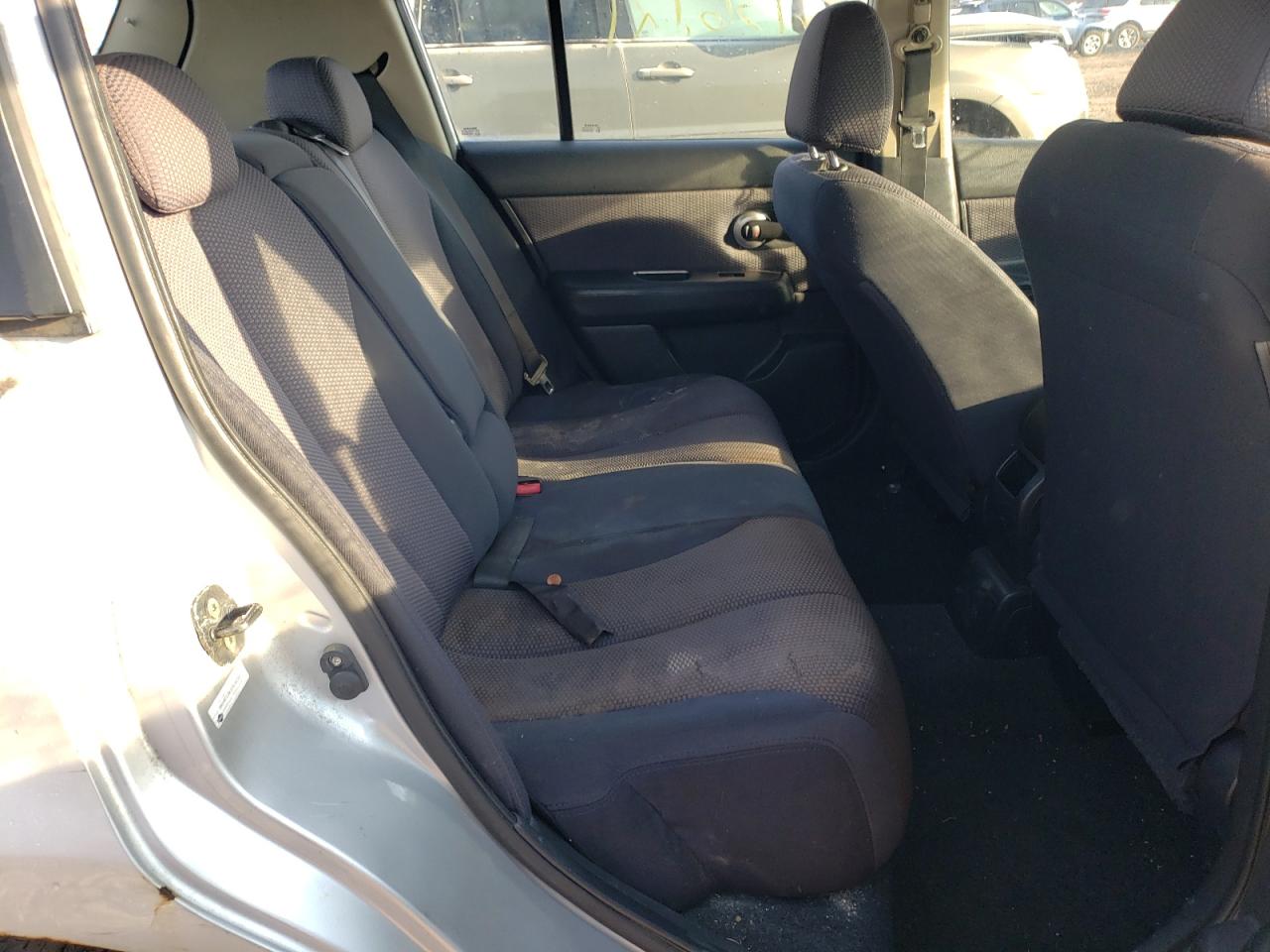 Photo 6 from auction – 2007 NISSAN VERSA S with VIN 3N1BC13E37L412359