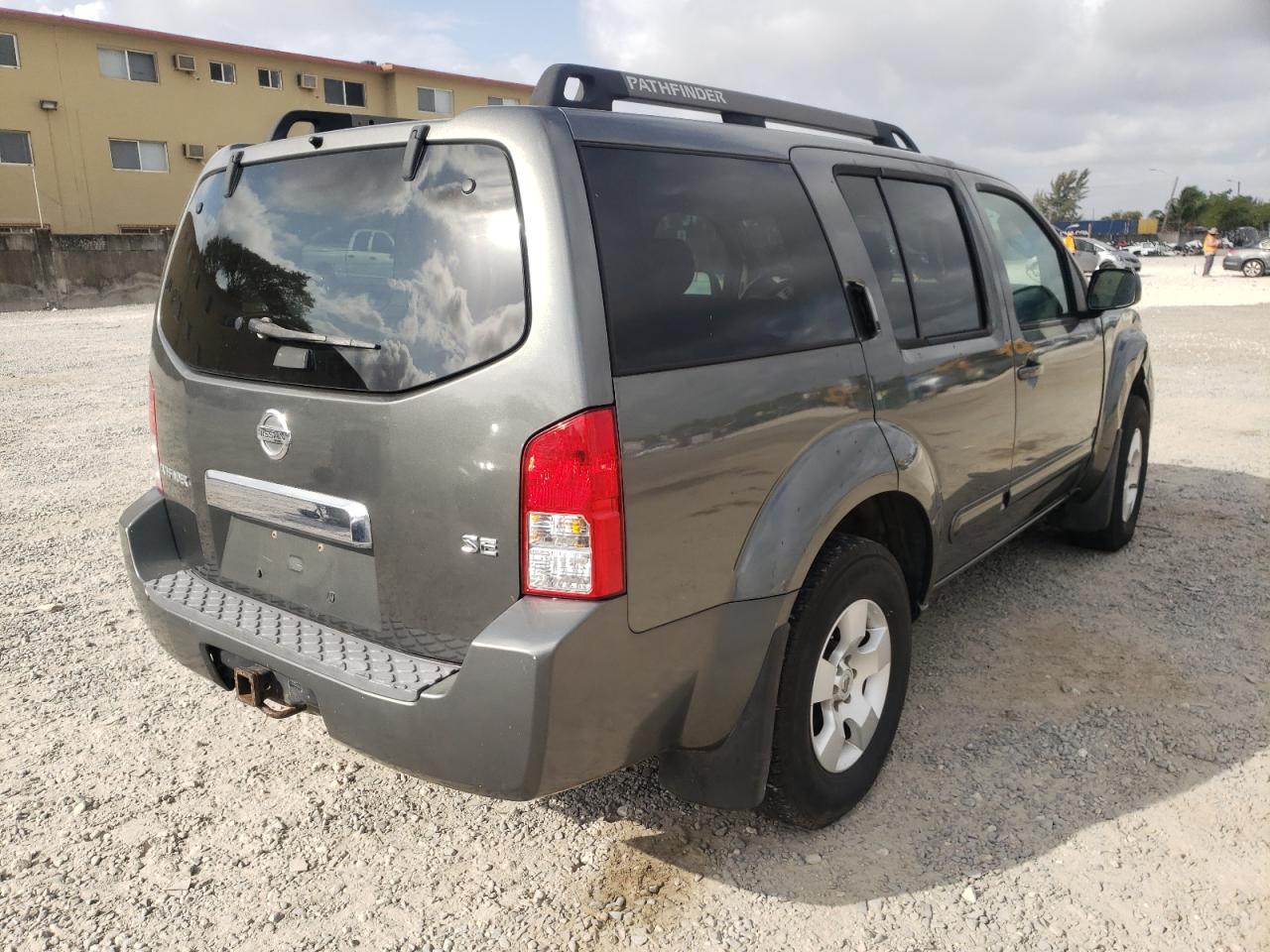 Photo 4 from auction – 2007 NISSAN PATHFINDER with VIN 5N1AR18U77C615804