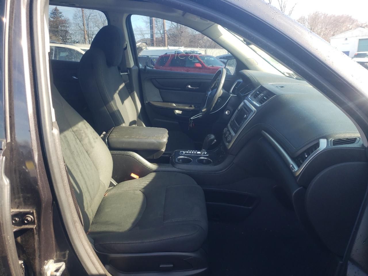 Photo 5 from auction – 2016 GMC ACADIA SLE with VIN 1GKKRPKD5GJ111739