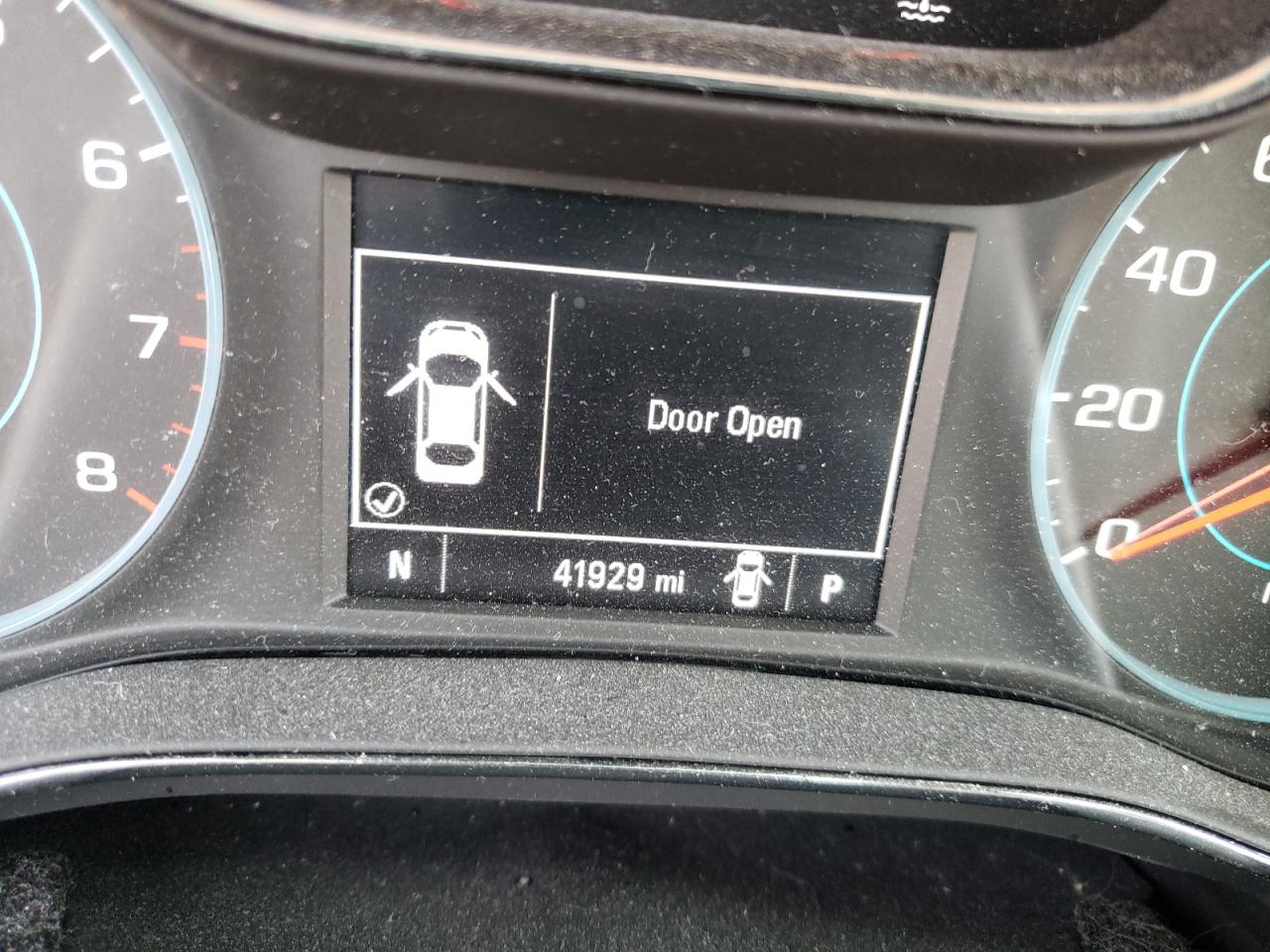 Photo 8 from auction – 2017 CHEVROLET CRUZE LS with VIN 3G1BC5SM0HS556240