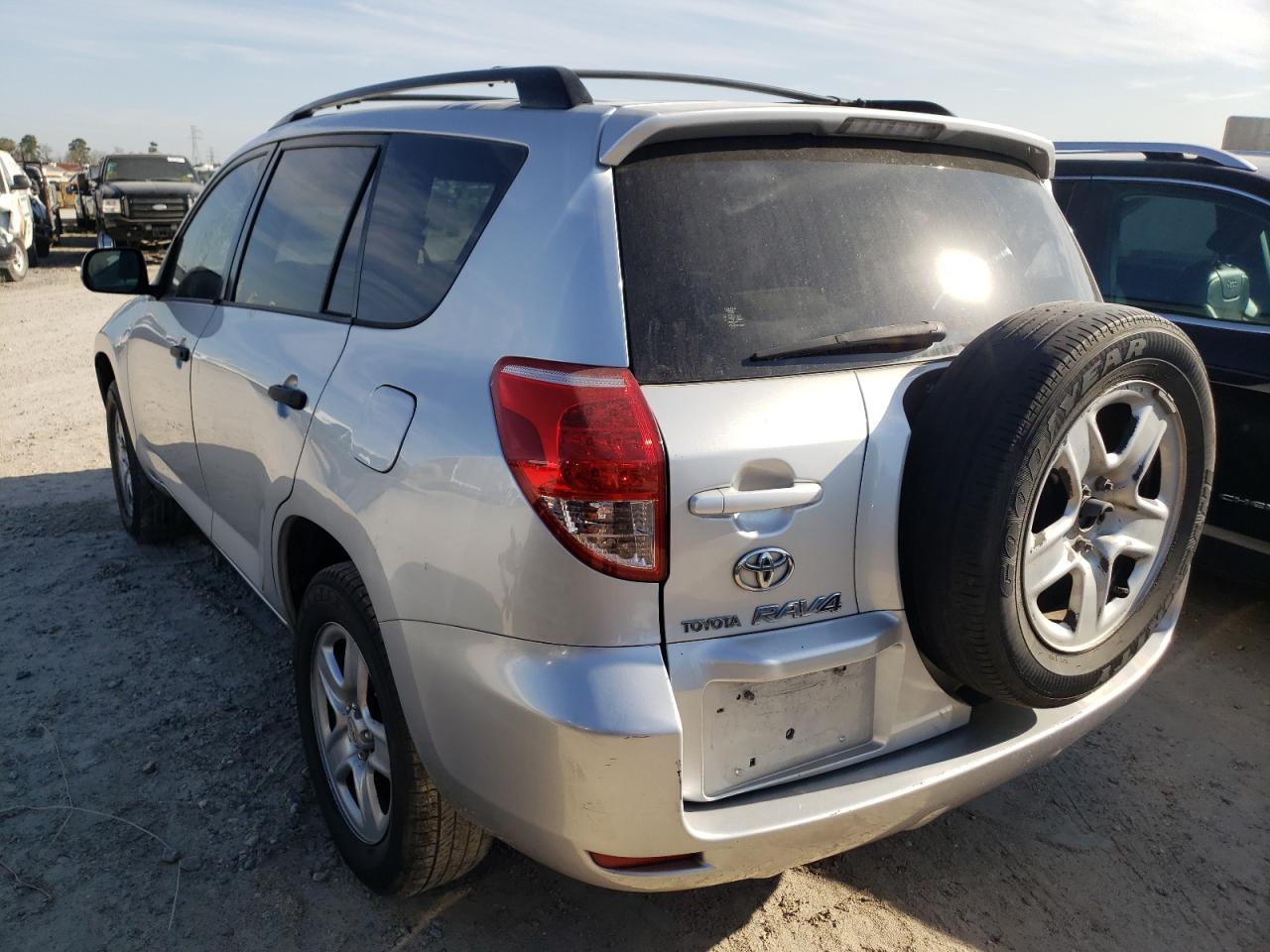 Photo 3 from auction – 2007 TOYOTA RAV4 with VIN JTMZD33V376035000
