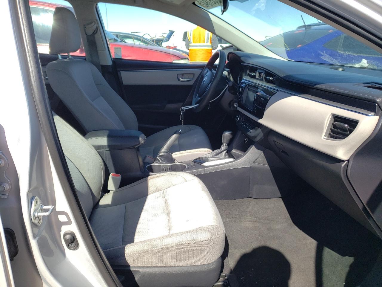 Photo 5 from auction – 2016 TOYOTA COROLLA L with VIN 2T1BURHE4GC654551