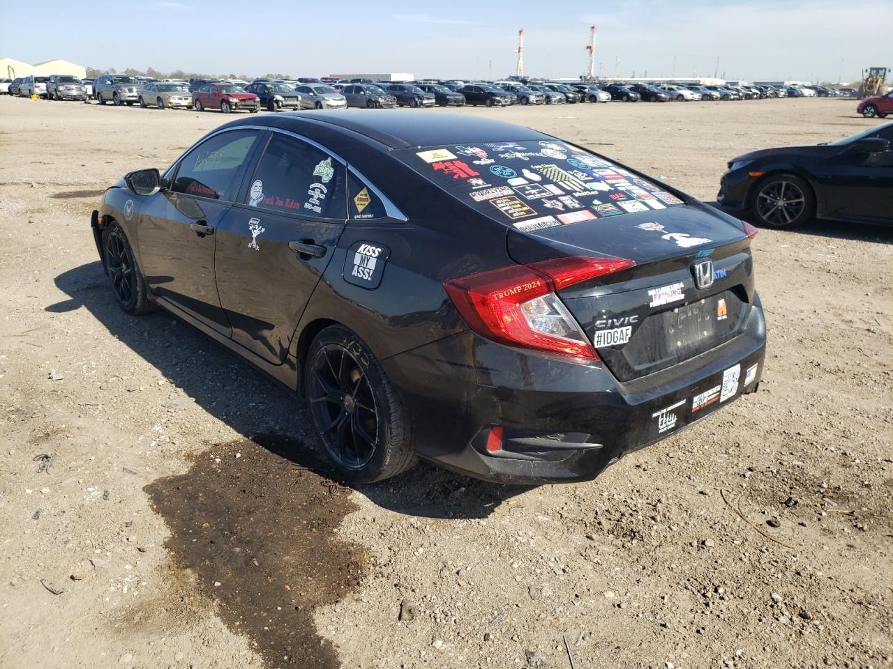 Photo 3 from auction – 2017 HONDA CIVIC LX with VIN 19XFC2F50HE030487