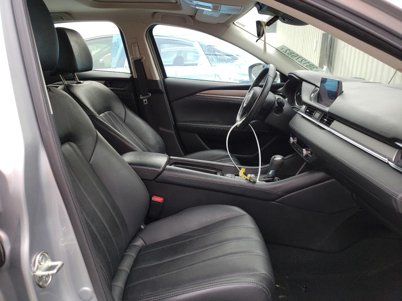 Photo 5 from auction – 2018 MAZDA 6 TOURING with VIN JM1GL1VM1J1313531