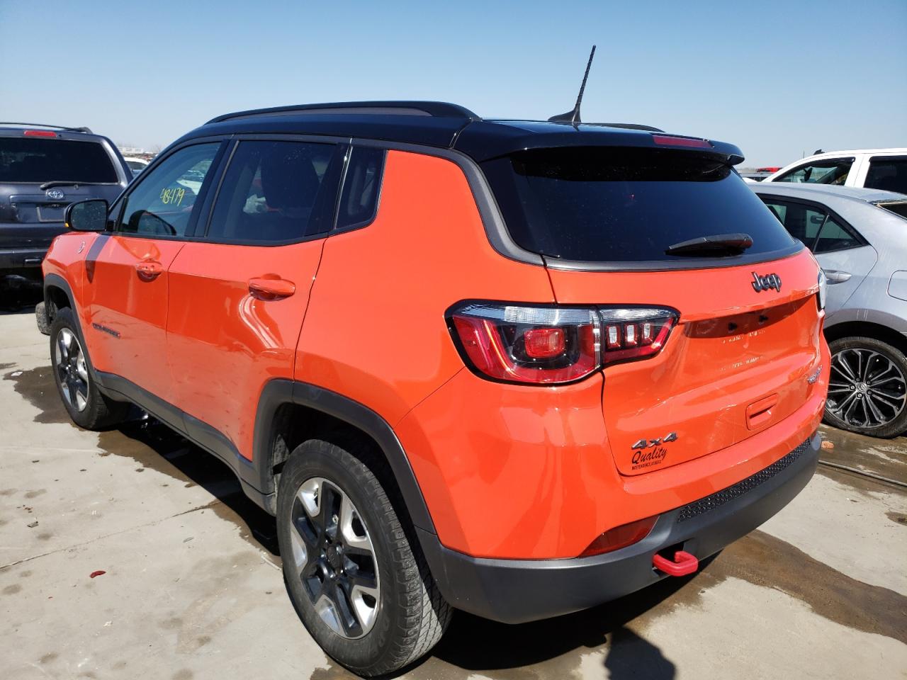 Photo 3 from auction – 2018 JEEP COMPASS TR with VIN 3C4NJDDB5JT129359