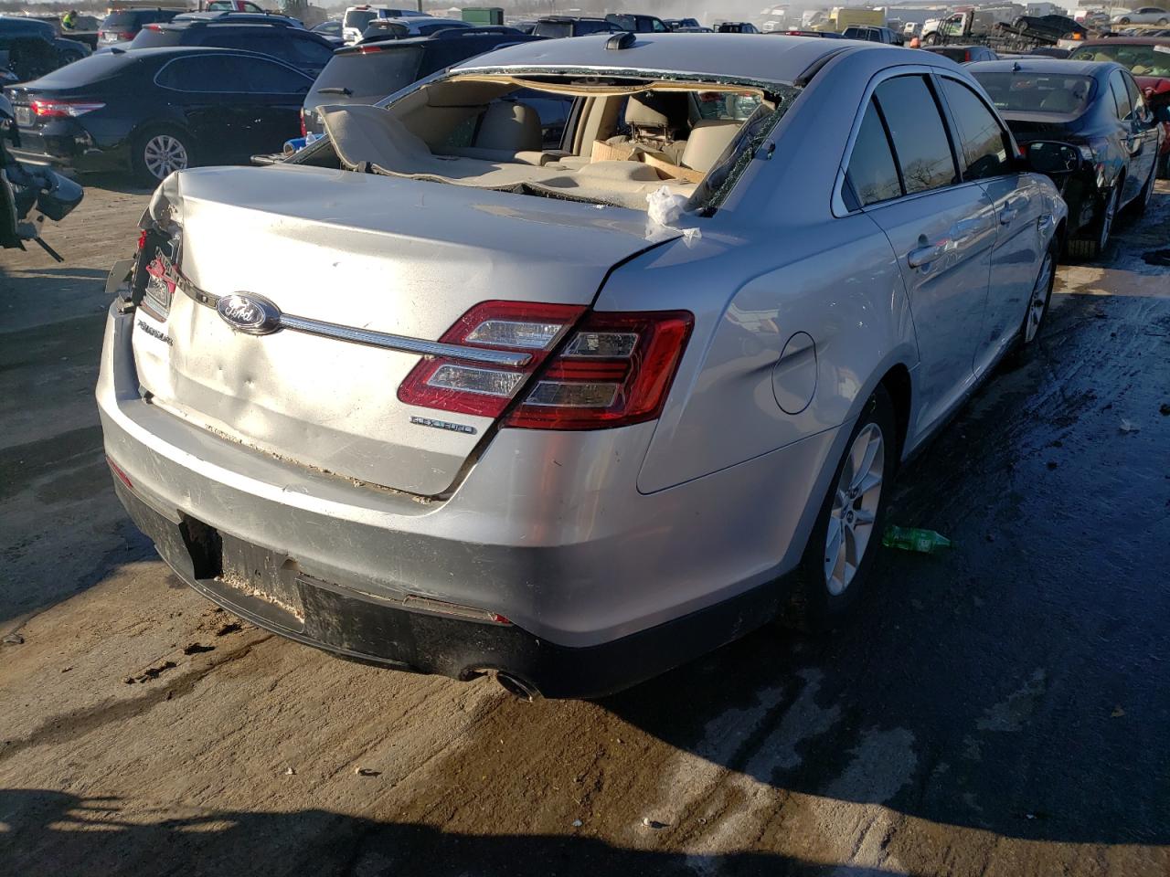 Photo 4 from auction – 2015 FORD TAURUS SE with VIN 1FAHP2D81FG127999