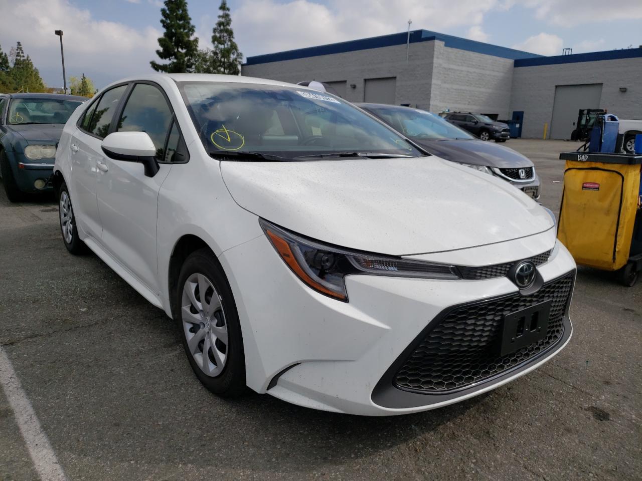 TOYOTA COROLLA LE 2022 with VIN JTDEPMAE6N3008726 - Photo from auction