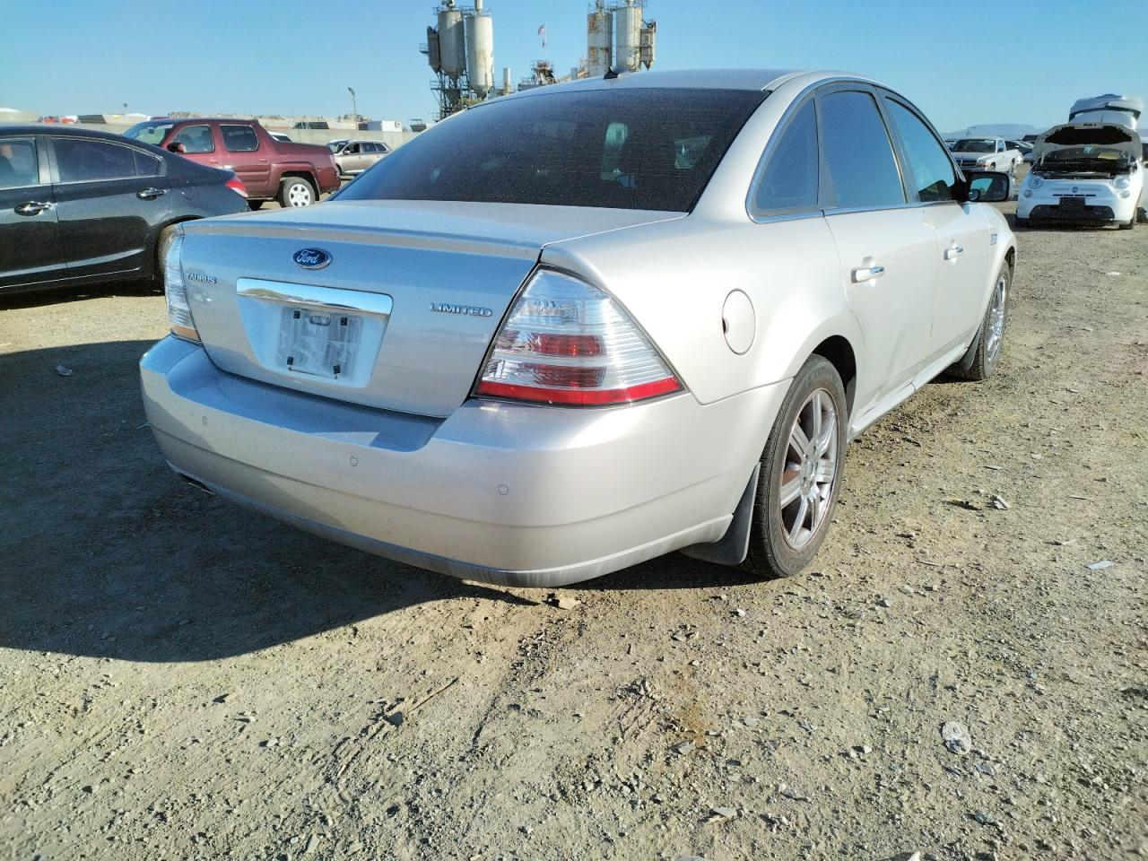 Photo 4 from auction – 2008 FORD TAURUS with VIN 1FAHP25W98G163777