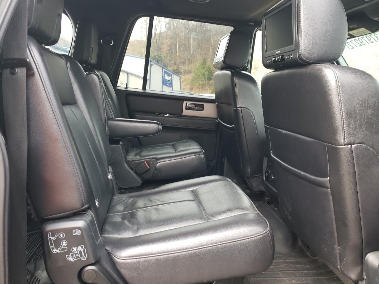 Photo 6 from auction – 2016 FORD EXPEDITION with VIN 1FMJK2ATXGEF25854