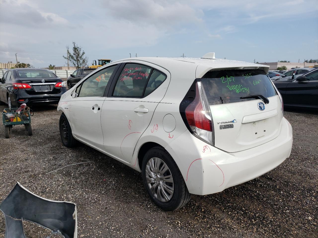Photo 3 from auction – 2015 TOYOTA PRIUS C with VIN JTDKDTB33F1111487