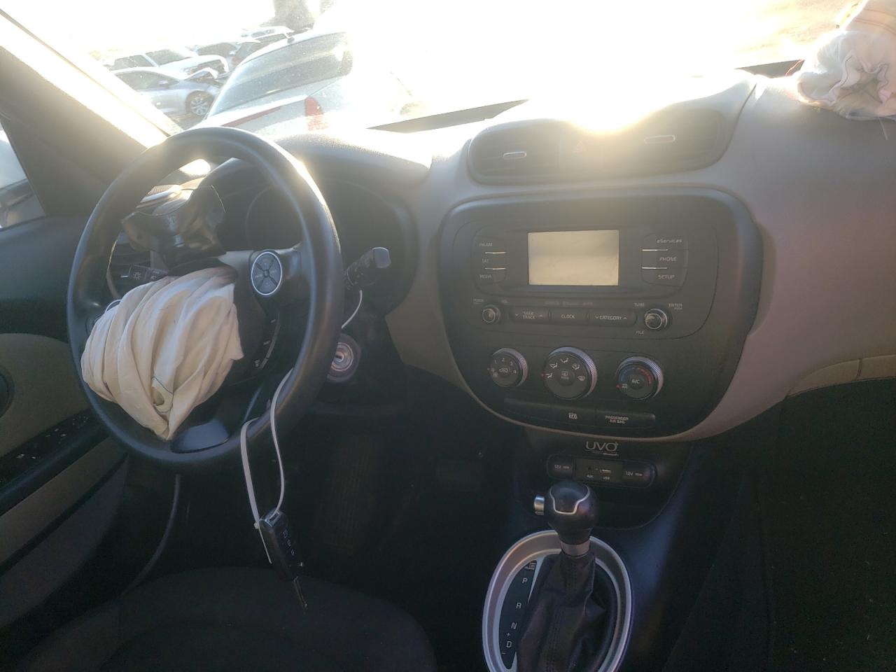 Photo 9 from auction – 2015 KIA SOUL with VIN KNDJN2A2XF7235538