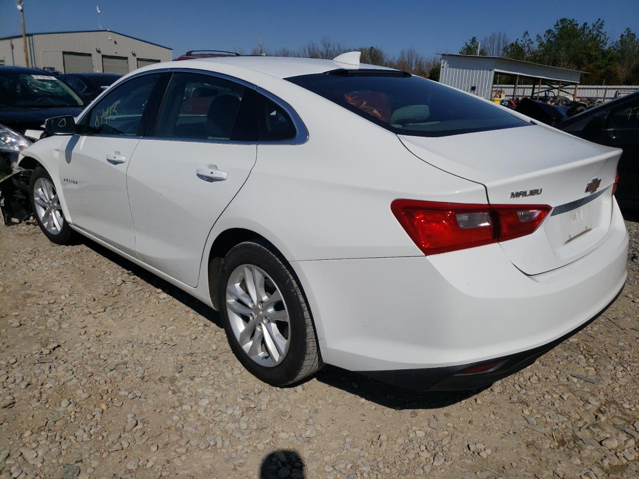 Photo 3 from auction – 2017 CHEVROLET MALIBU LT with VIN 1G1ZD5STXJF156246
