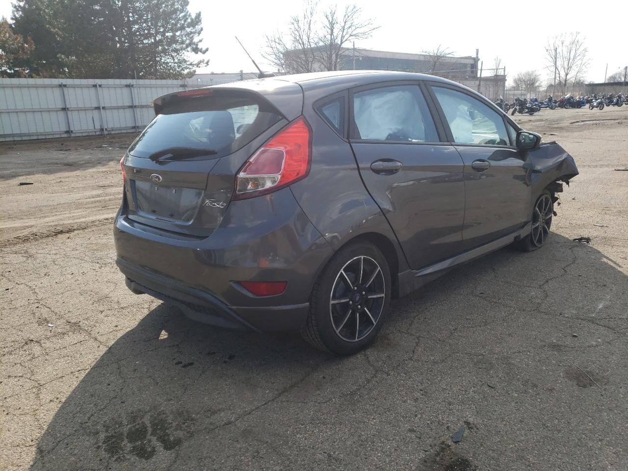 Photo 4 from auction – 2015 FORD FIESTA SE with VIN 3FADP4EJ3FM153344